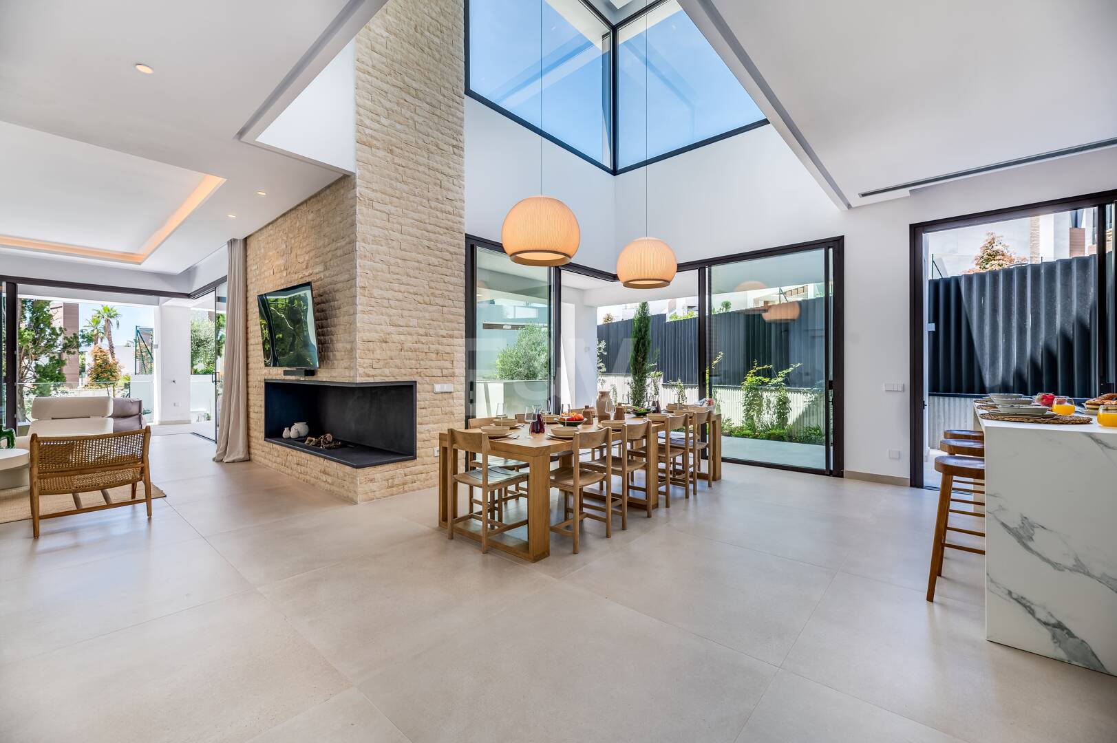 Villa luxueuse de 5 chambres située à La Fuente, une oasis verte idyllique sur le Golden Mile de Marbella.