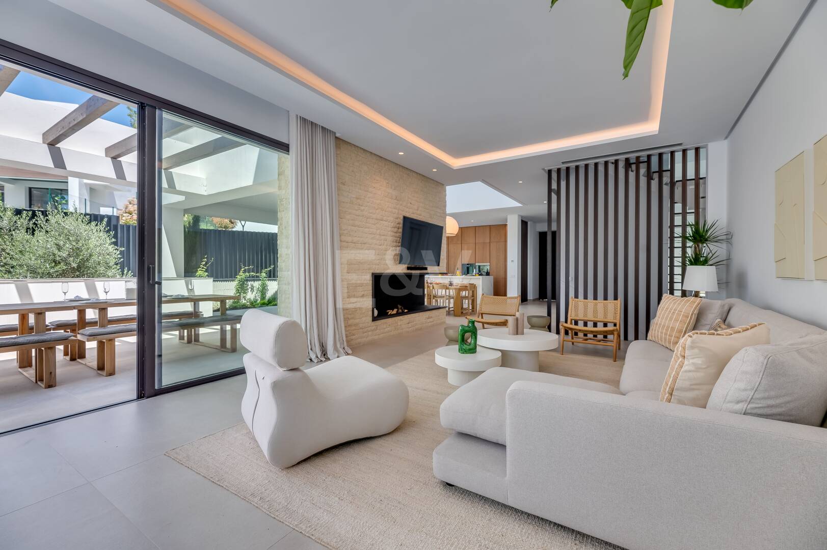 Villa luxueuse de 5 chambres située à La Fuente, une oasis verte idyllique sur le Golden Mile de Marbella.