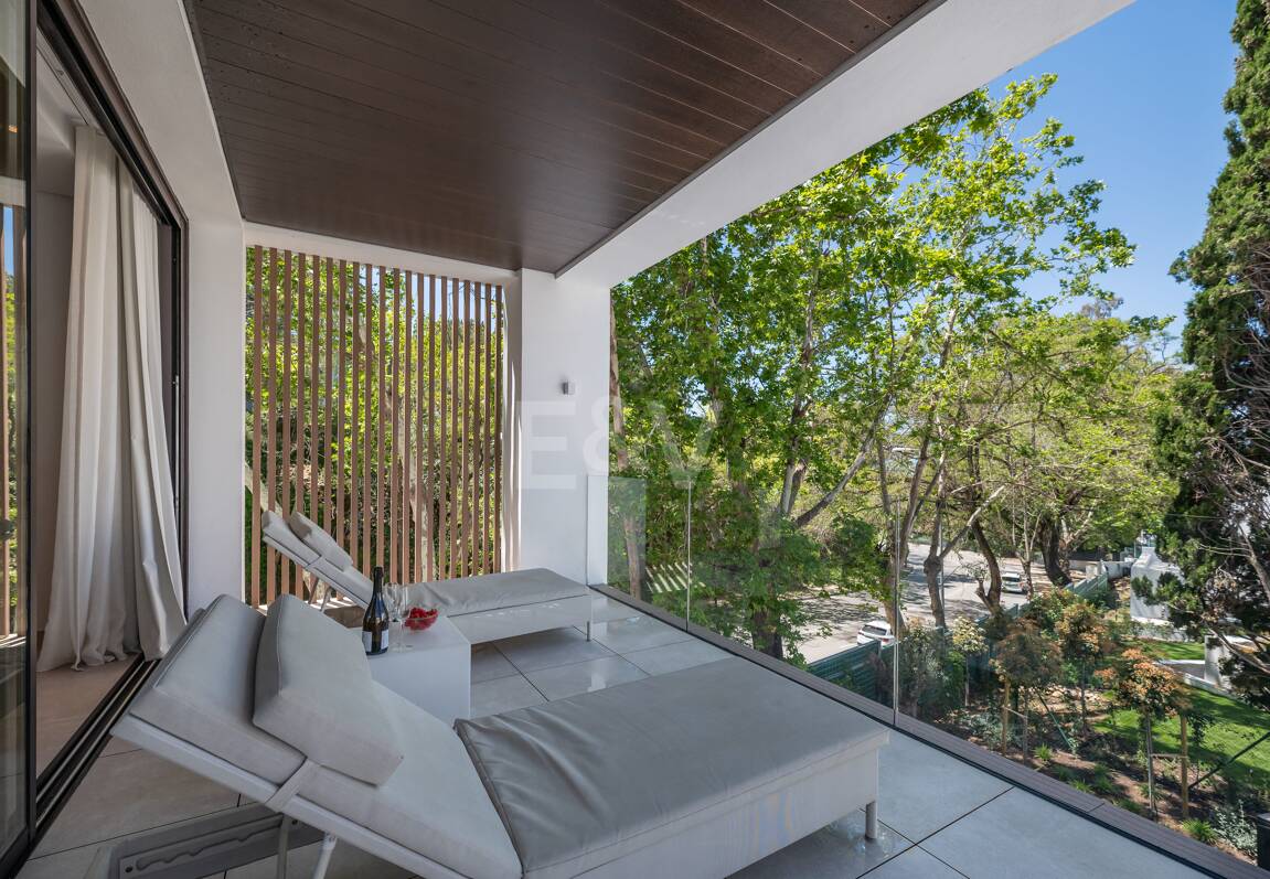 Villa luxueuse de 5 chambres située à La Fuente, une oasis verte idyllique sur le Golden Mile de Marbella.