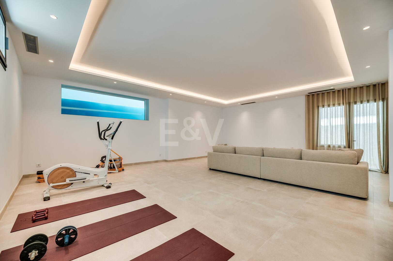 Villa luxueuse de 5 chambres située à La Fuente, une oasis verte idyllique sur le Golden Mile de Marbella.