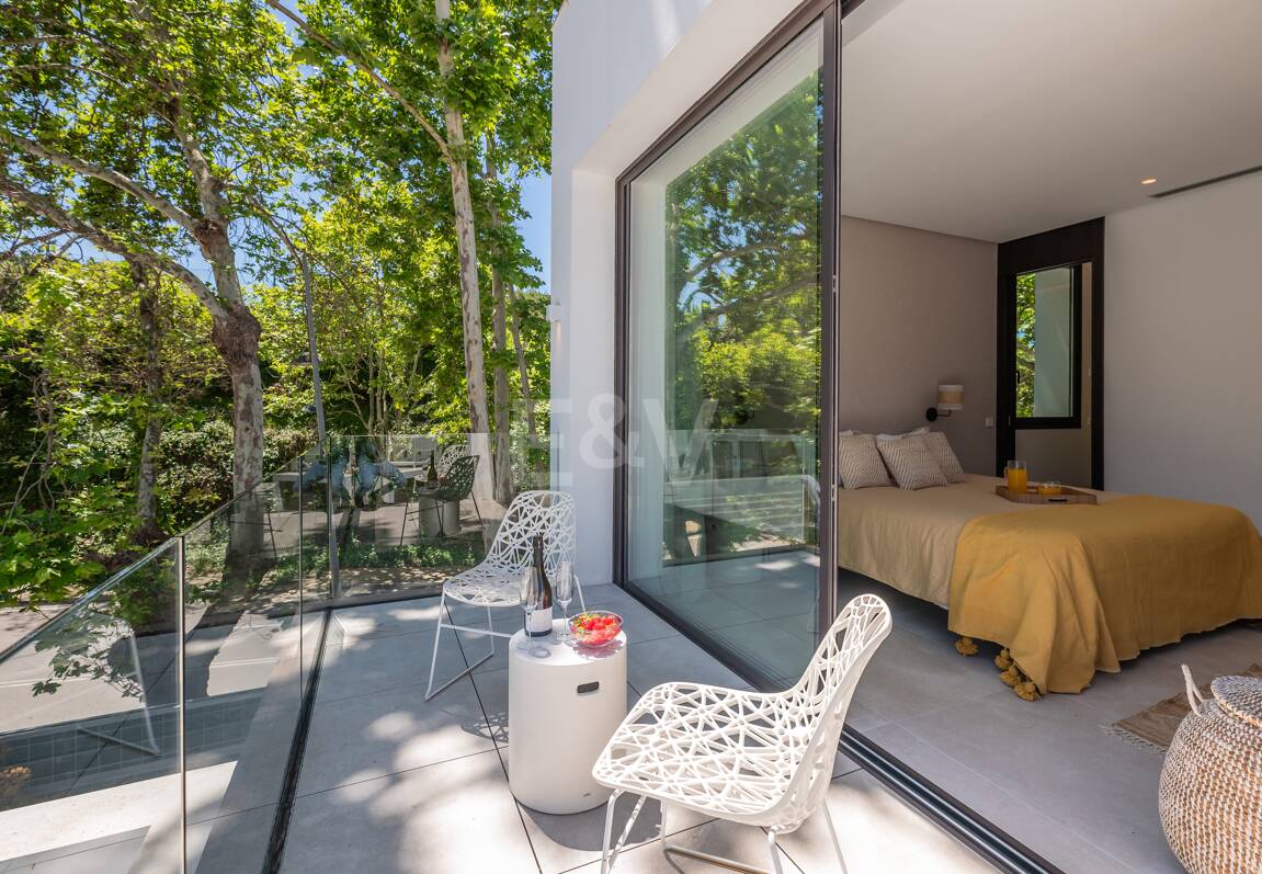 Villa luxueuse de 5 chambres située à La Fuente, une oasis verte idyllique sur le Golden Mile de Marbella.