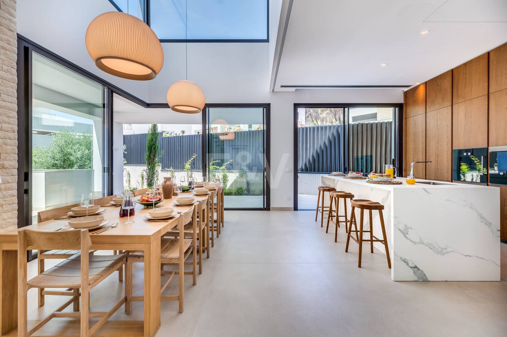 Villa luxueuse de 5 chambres située à La Fuente, une oasis verte idyllique sur le Golden Mile de Marbella.