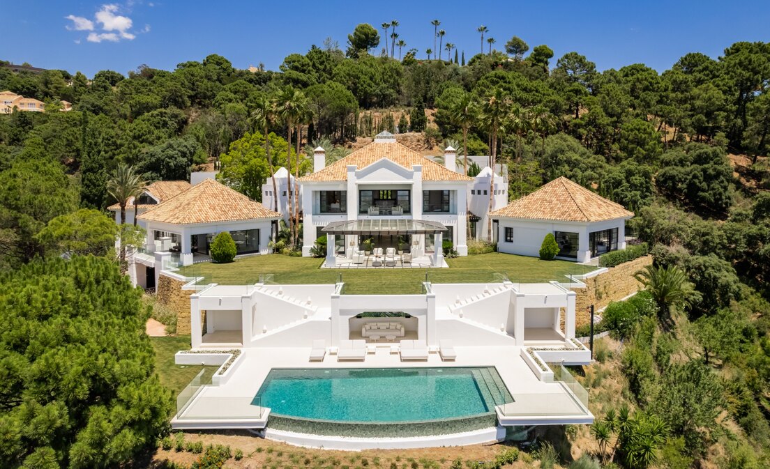 Magnífica villa con vistas al mar en La Zagaleta