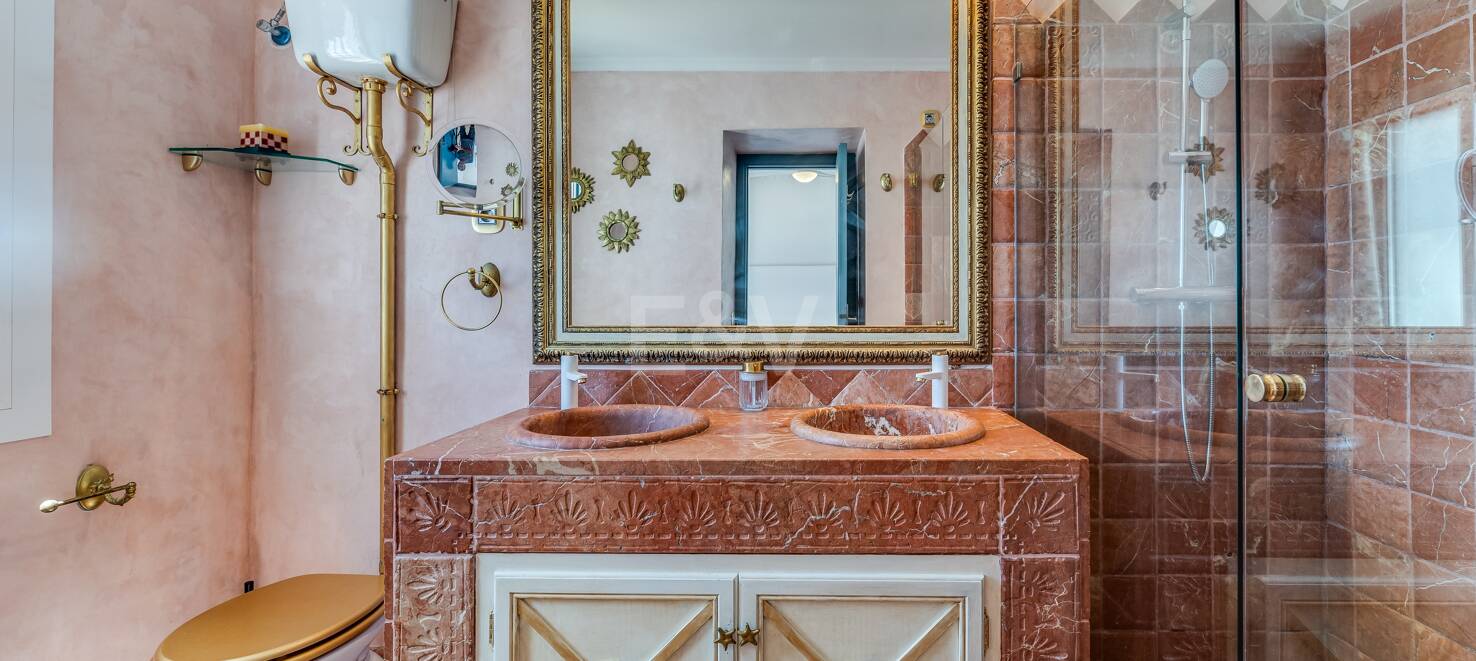 Frontline Townhouse with Direct Access to the Beach in Las Chapas Playa