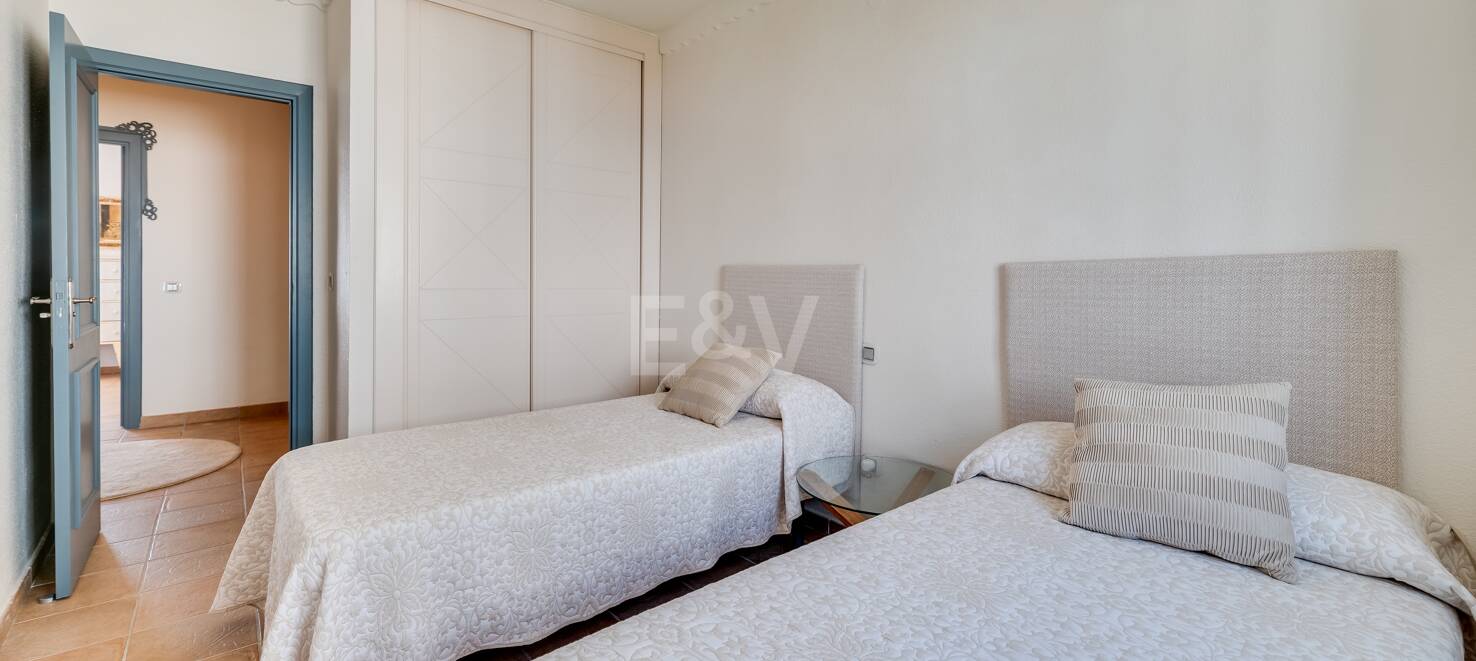 Frontline Townhouse with Direct Access to the Beach in Las Chapas Playa