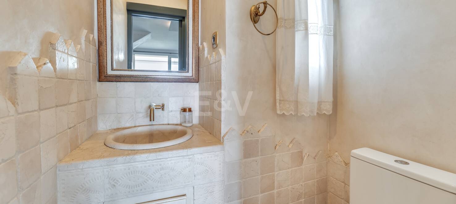Frontline Townhouse with Direct Access to the Beach in Las Chapas Playa