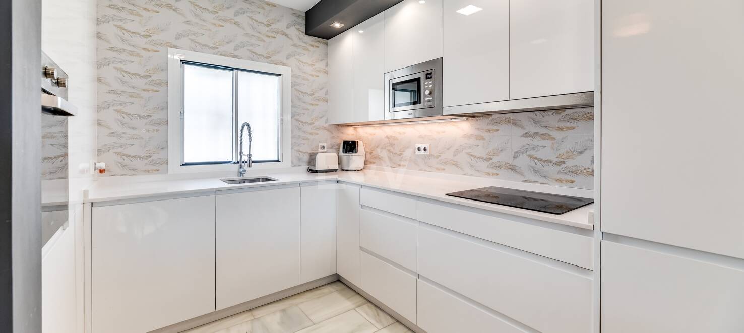 Frontline Townhouse with Direct Access to the Beach in Las Chapas Playa