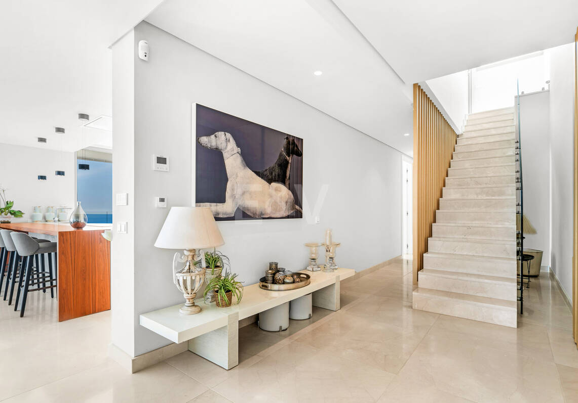 Ático de lujo en La Quinta con piscina privada y vistas abiertas al mar