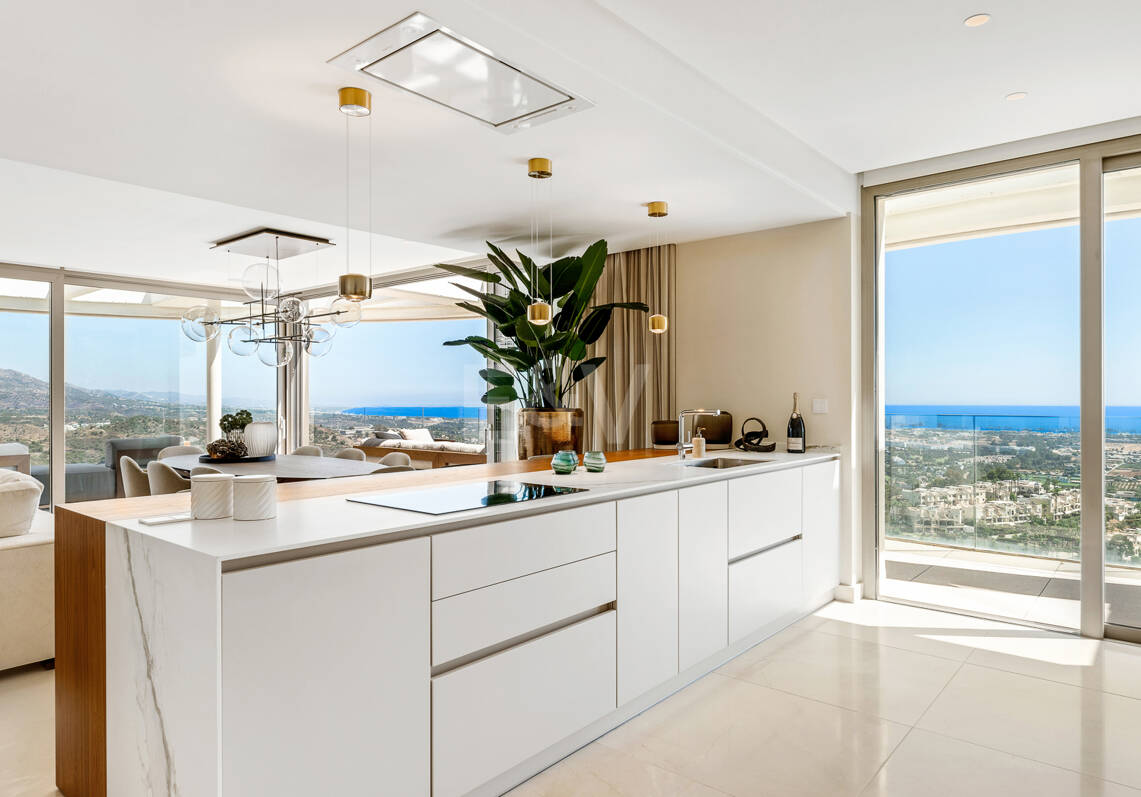 Ático de lujo en La Quinta con piscina privada y vistas abiertas al mar
