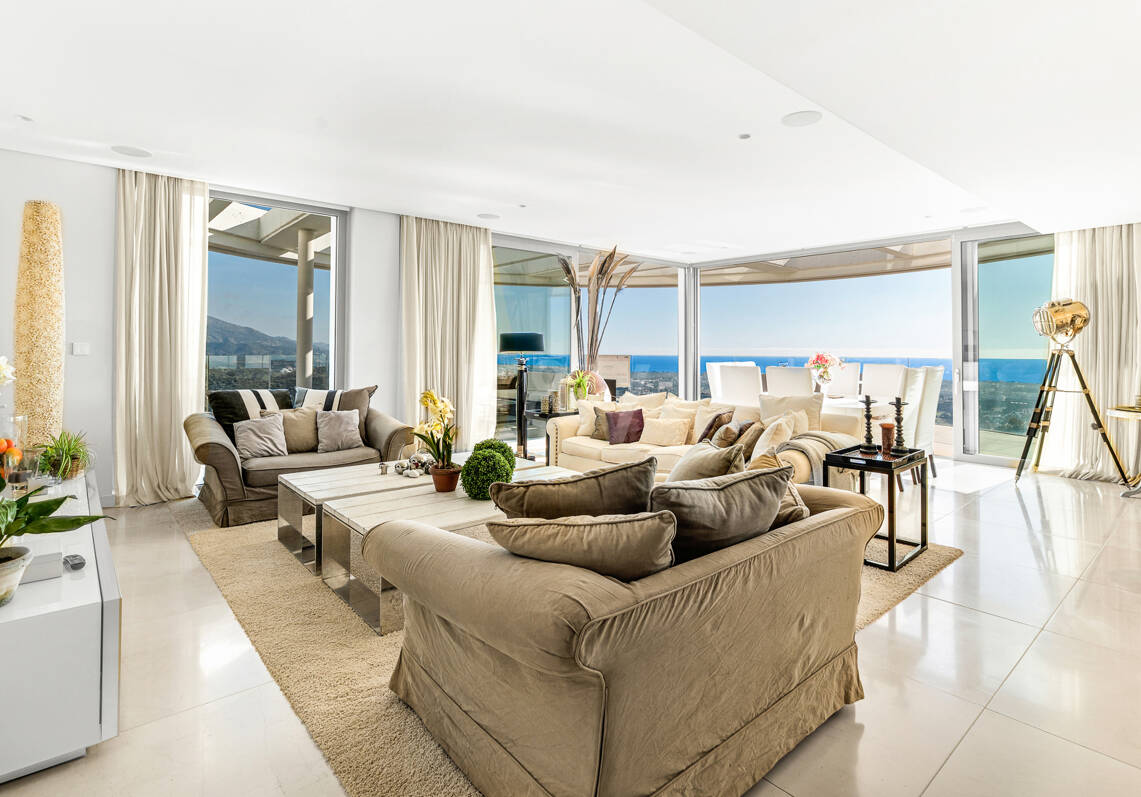 Ático de lujo en La Quinta con piscina privada y vistas abiertas al mar