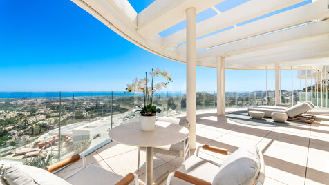 The View, La Quinta: Luxury penthouse with private pool and open sea views