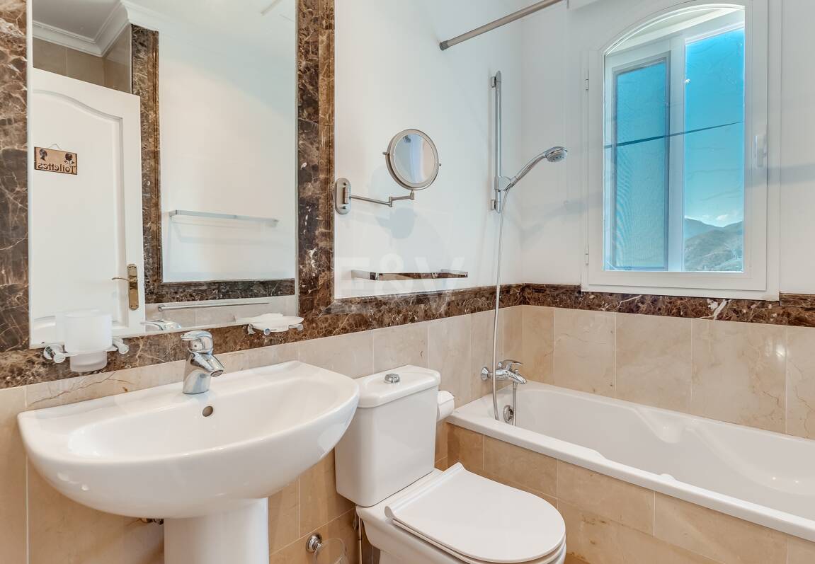 Luksusowa willa w Sierra Blanca Country Club z widokiem na basen i panoramę