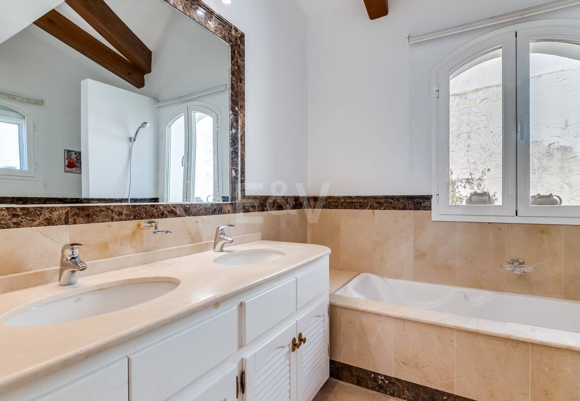 Luksusowa willa w Sierra Blanca Country Club z widokiem na basen i panoramę