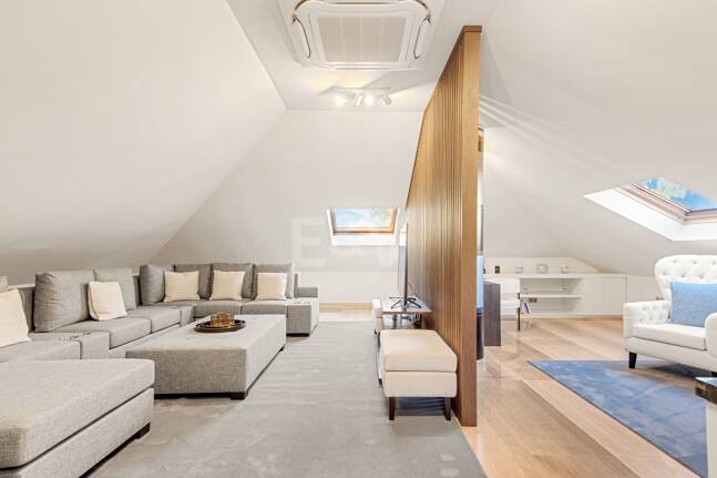 Beachside Luxury Villa in Cortijo Blanco