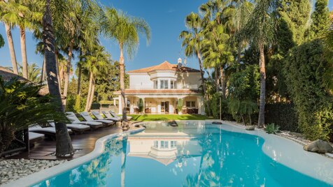 Beachside Luxury Villa w Cortijo Blanco