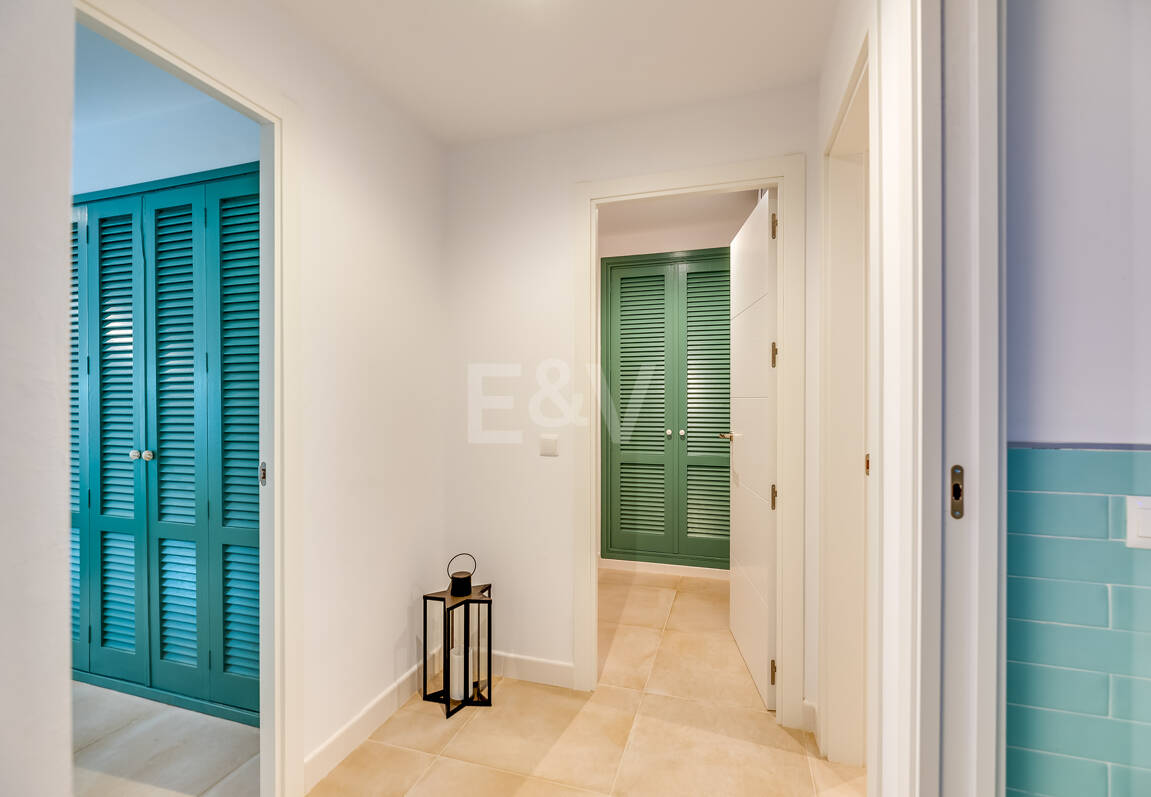 Gemütliche Strandwohnung im Zentrum von Marbella, 30 m vom Meer entfernt, zur Langzeitmiete verfügbar