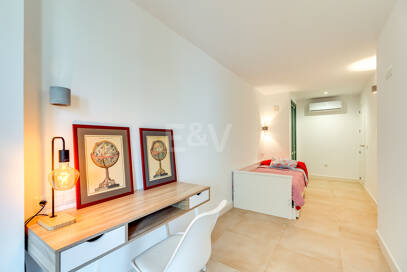 Gemütliche Strandwohnung im Zentrum von Marbella, 30 m vom Meer entfernt, zur Langzeitmiete verfügbar