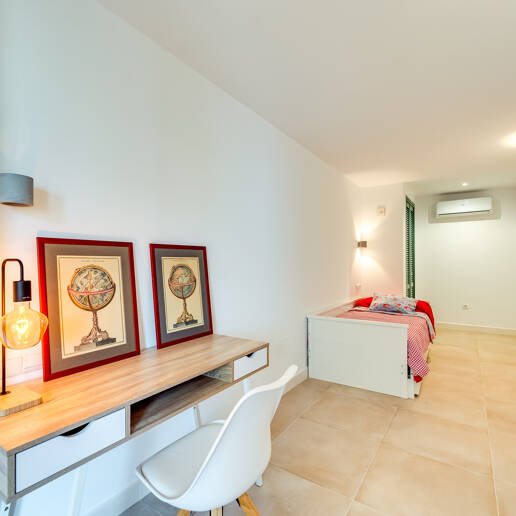 Gemütliche Strandwohnung im Zentrum von Marbella, 30 m vom Meer entfernt, zur Langzeitmiete verfügbar