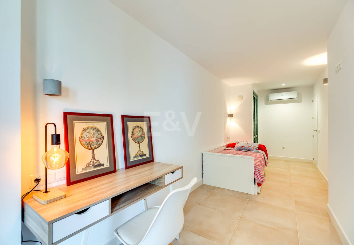 Gemütliche Strandwohnung im Zentrum von Marbella, 30 m vom Meer entfernt, zur Langzeitmiete verfügbar