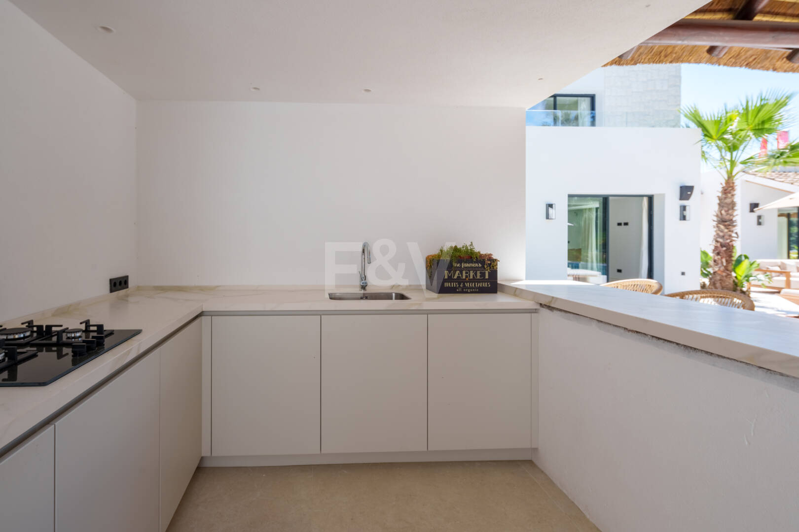 Lyxvilla i prestigefyllda Las Brisas, Nueva Andalucia