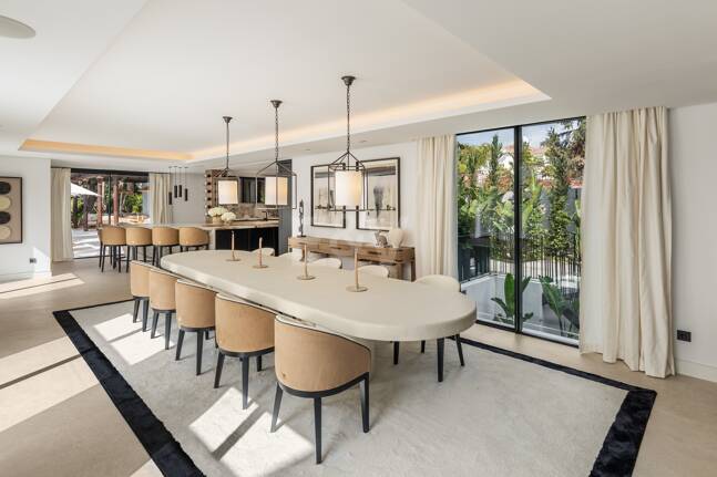 Lyxvilla i prestigefyllda Las Brisas, Nueva Andalucia