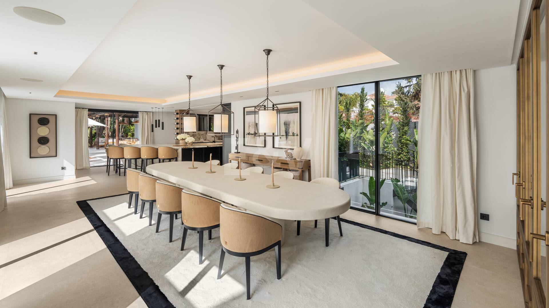 Lyxvilla i prestigefyllda Las Brisas, Nueva Andalucia