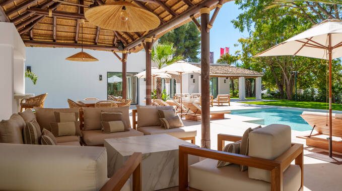 Luxuriöse renovierte Villa im renommierten Las Brisas, Nueva Andalucía