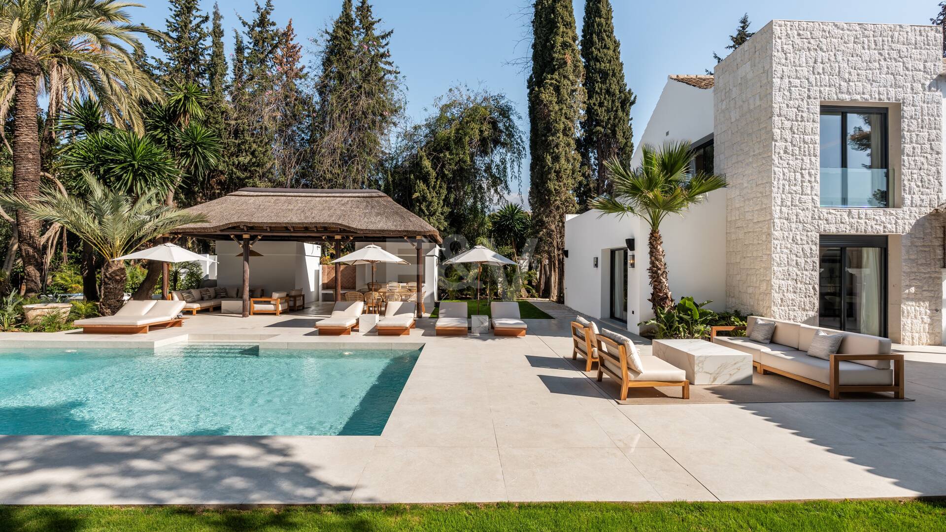 Luxury Villa in Prestigious Las Brisas, Nueva Andalucia