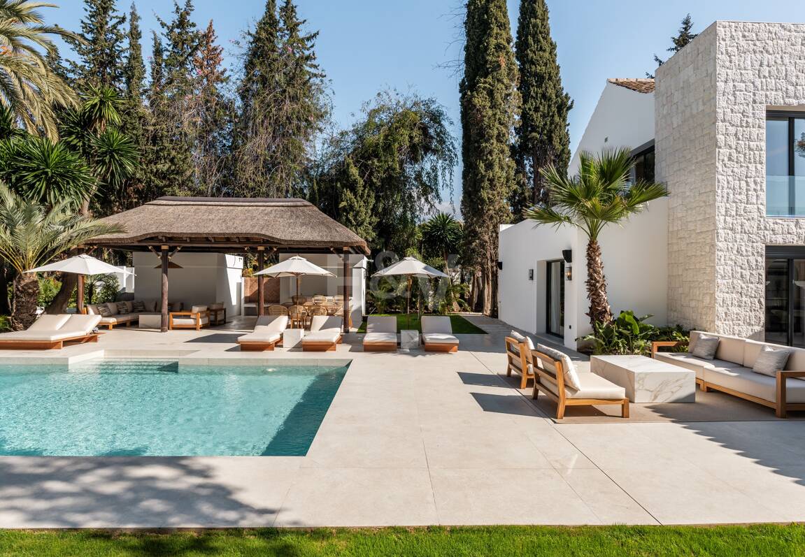 Lyxvilla i prestigefyllda Las Brisas, Nueva Andalucia