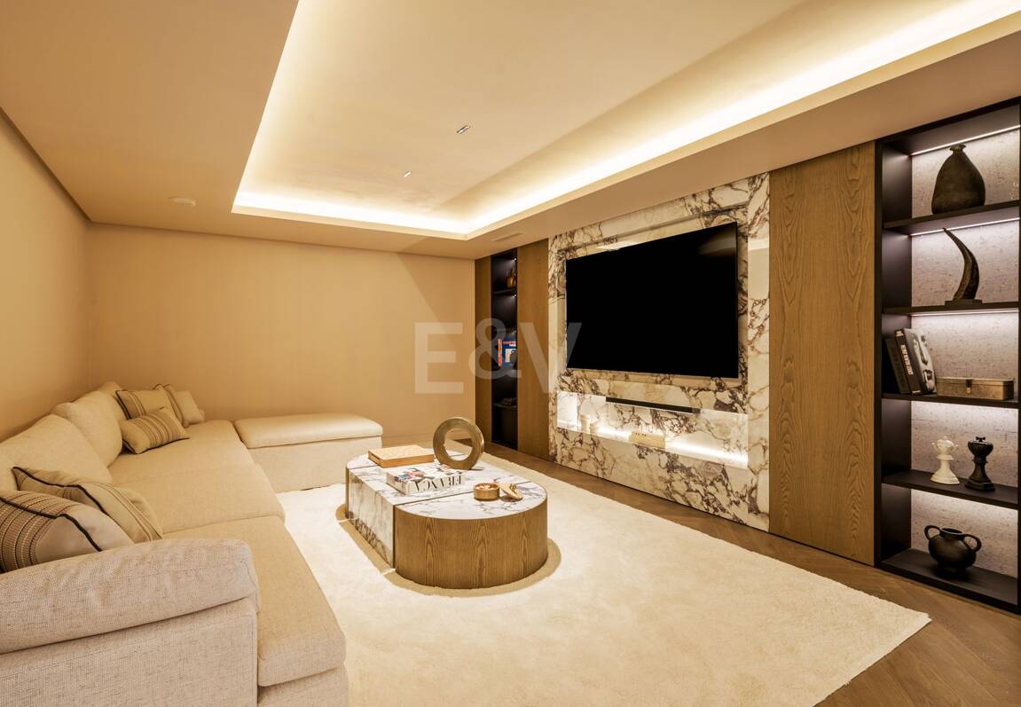 Lyxvilla i prestigefyllda Las Brisas, Nueva Andalucia