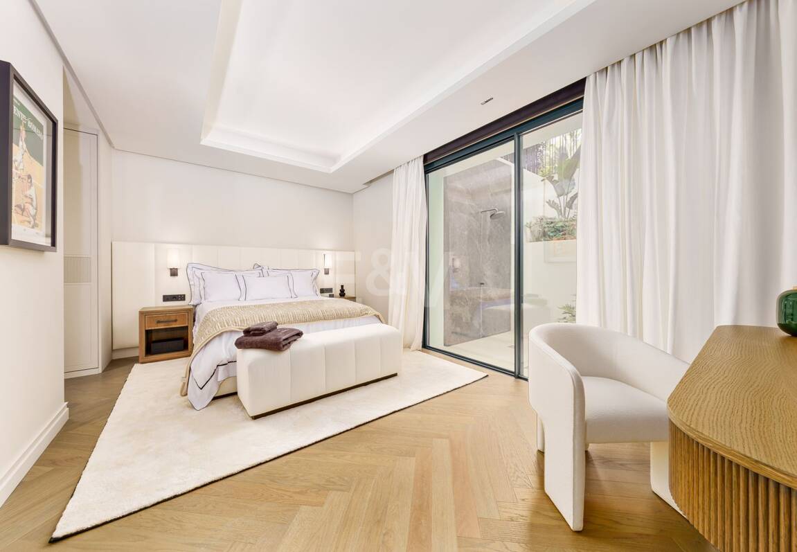 Lyxvilla i prestigefyllda Las Brisas, Nueva Andalucia