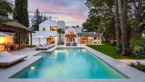 Lyxvilla i prestigefyllda Las Brisas, Nueva Andalucia