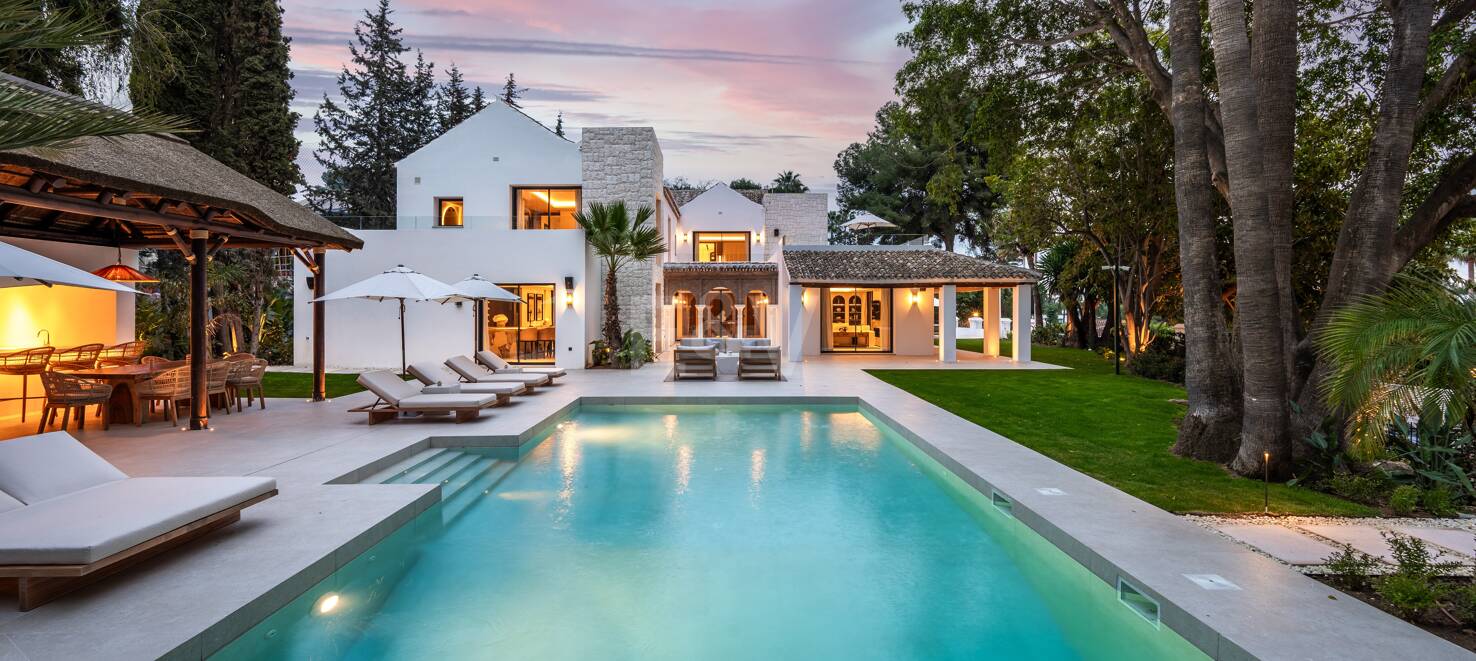 Lyxvilla i prestigefyllda Las Brisas, Nueva Andalucia