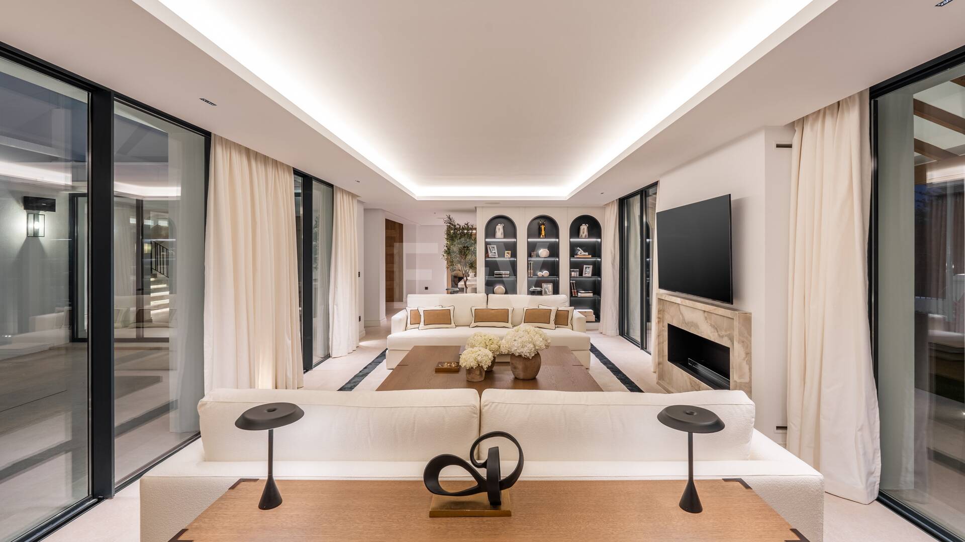 Luxury Villa in Prestigious Las Brisas, Nueva Andalucia