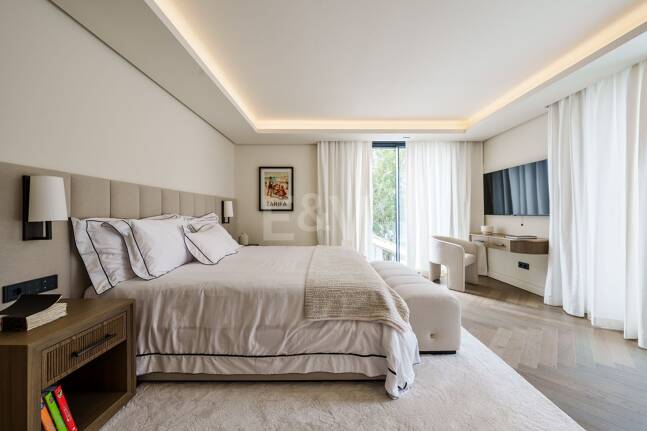 Lyxvilla i prestigefyllda Las Brisas, Nueva Andalucia