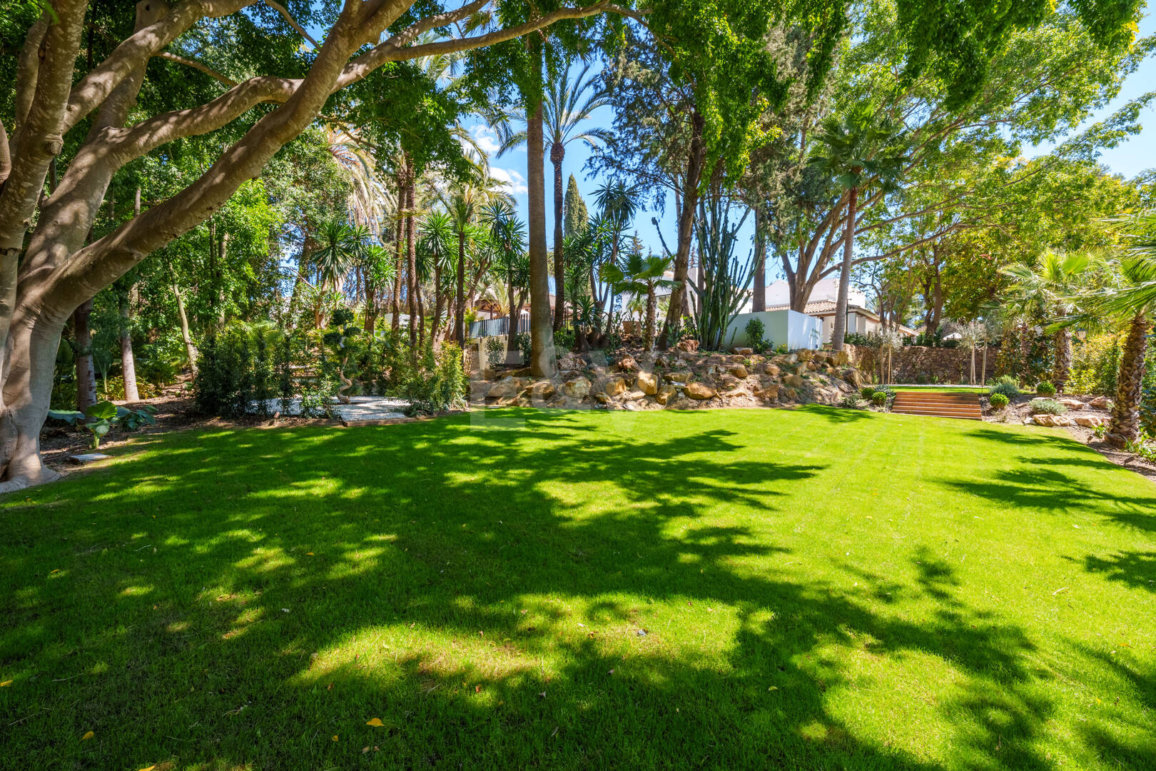 Luxury Villa in Prestigious Las Brisas, Nueva Andalucia