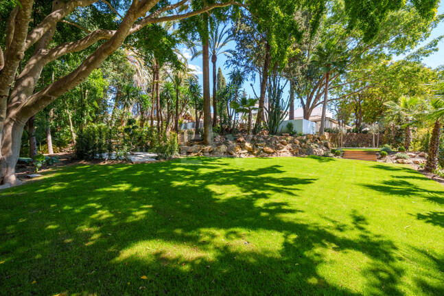 Lyxvilla i prestigefyllda Las Brisas, Nueva Andalucia