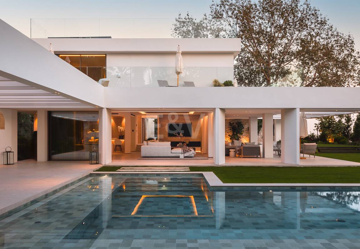 Villa Contemporánea a pocos pasos del Las Brisas Golf