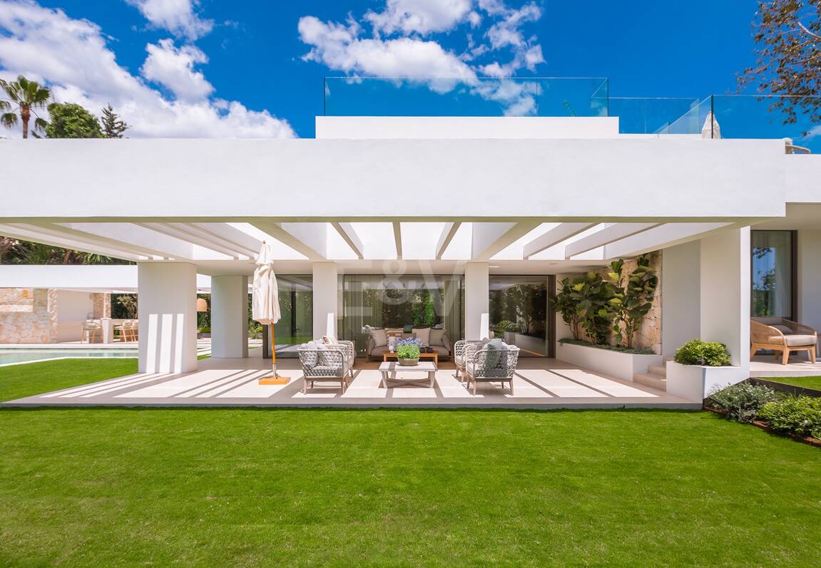 Villa Contemporánea a pocos pasos del Las Brisas Golf