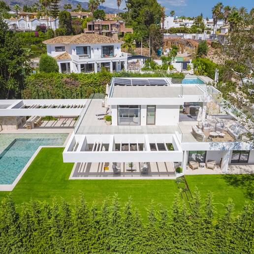 Villa Contemporánea a pocos pasos del Las Brisas Golf