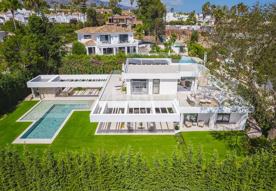 Villa Contemporánea a pocos pasos del Las Brisas Golf