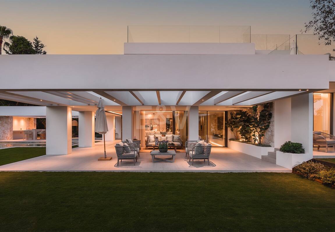 Villa Contemporánea a pocos pasos del Las Brisas Golf