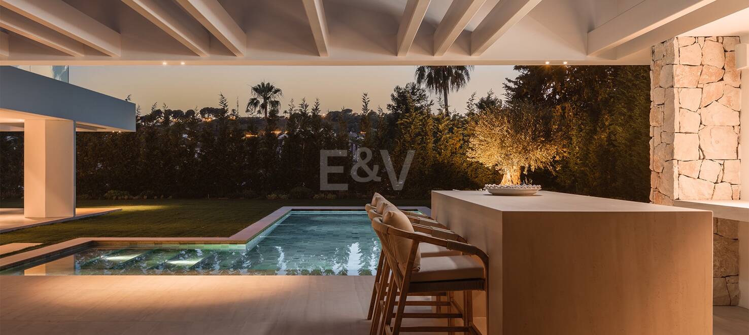 Villa Contemporánea a pocos pasos del Las Brisas Golf