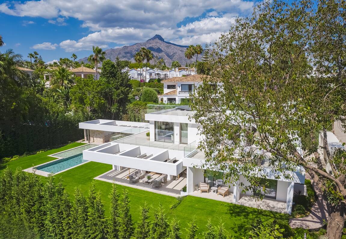 Villa Contemporánea a pocos pasos del Las Brisas Golf