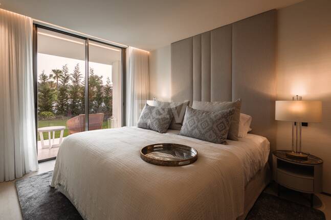 Villa Contemporánea a pocos pasos del Las Brisas Golf