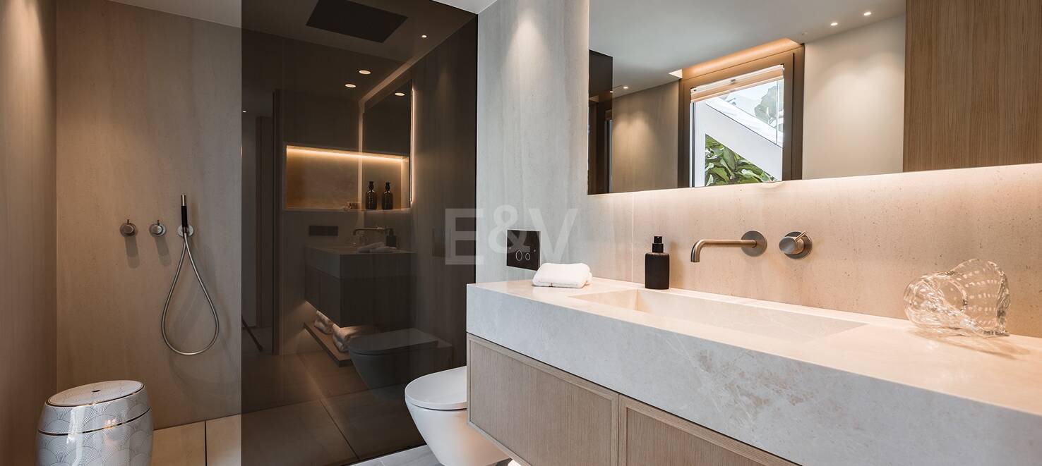 Villa Contemporánea a pocos pasos del Las Brisas Golf