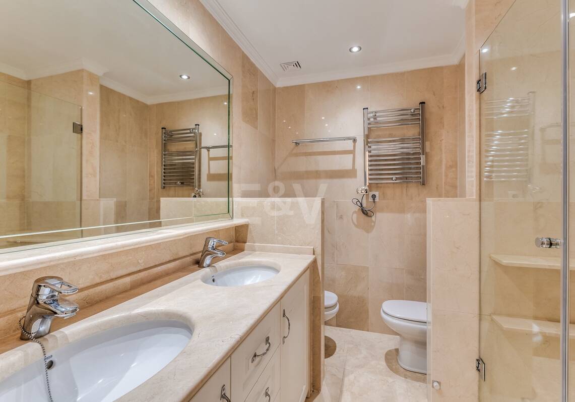Apartamento 1ª linea de Playa en Puerto Banus con vistas al mar