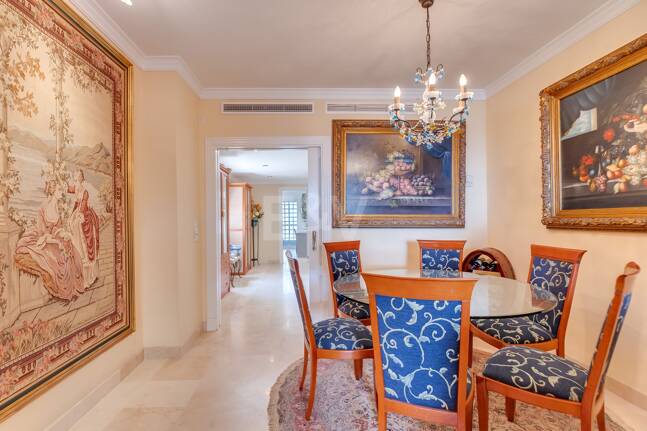 Beachfront Apartment in Puerto Banus with Sea Views