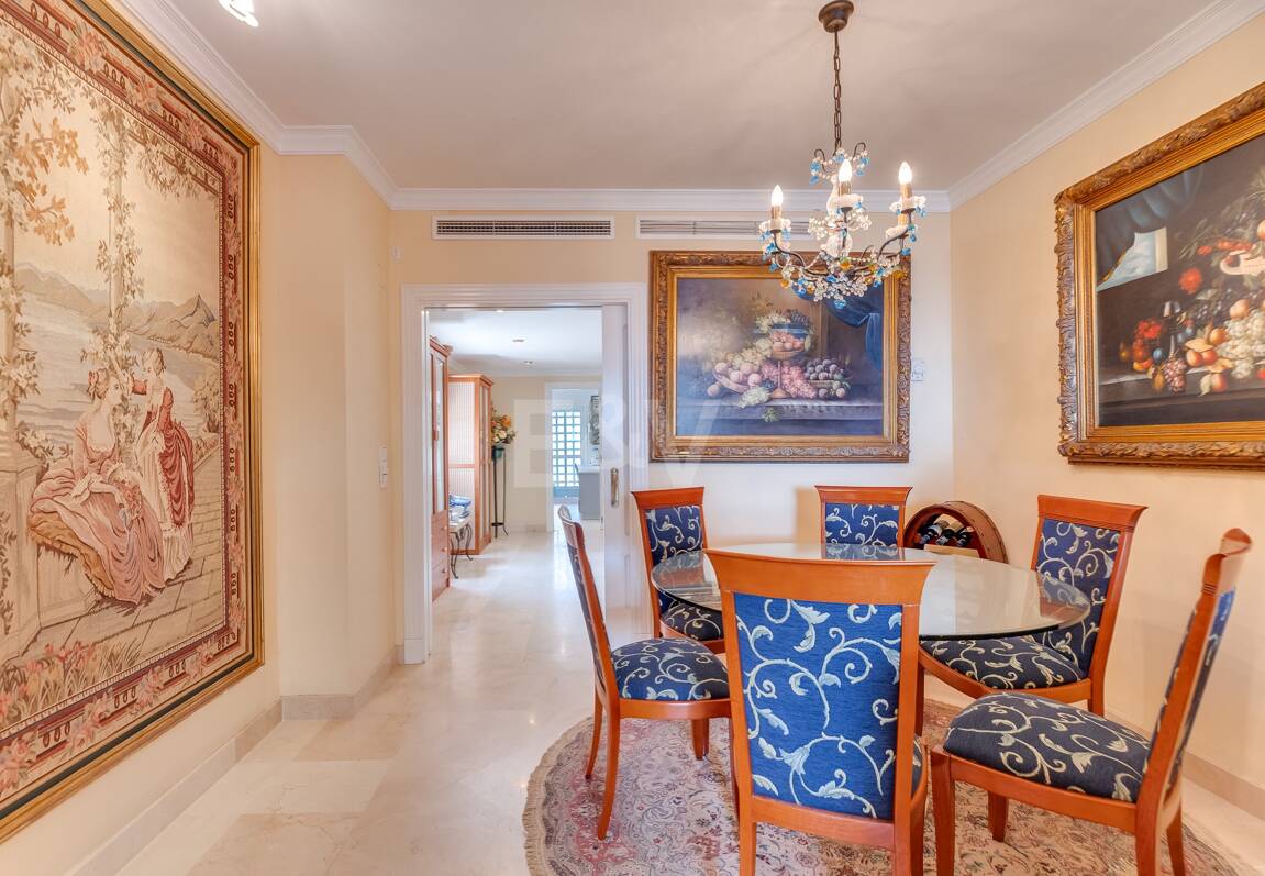 Beachfront Apartment in Puerto Banus with Sea Views