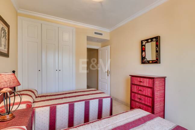 Beachfront Apartment in Puerto Banus with Sea Views